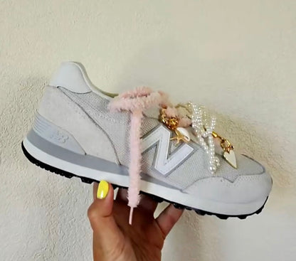 Max Mystery Shoe Charm Set