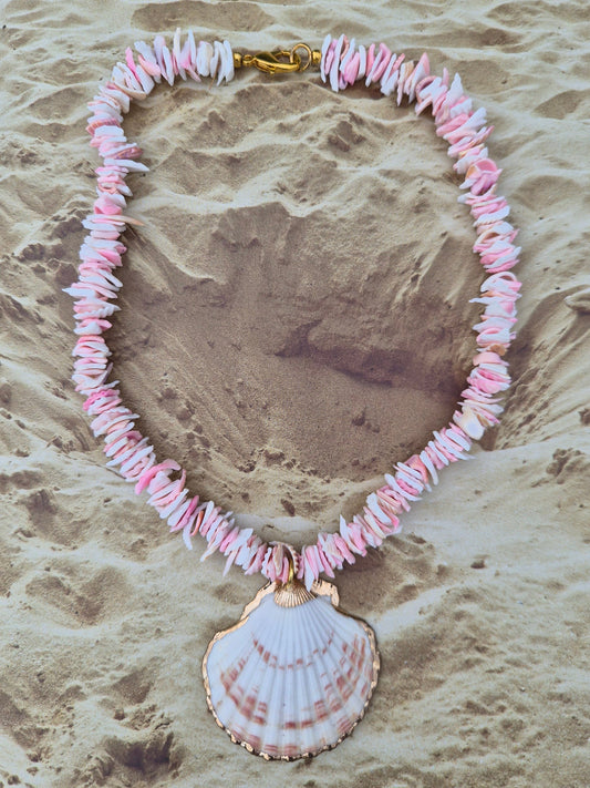 Sally Seashell Necklace